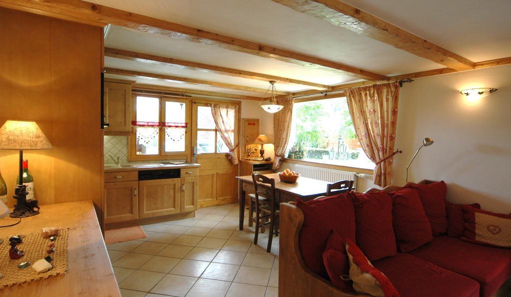 Appart 4 Pers 3 Etoiles Proximite Lac Et Remontees Courchevel Le Praz - Arrayanes Room photo